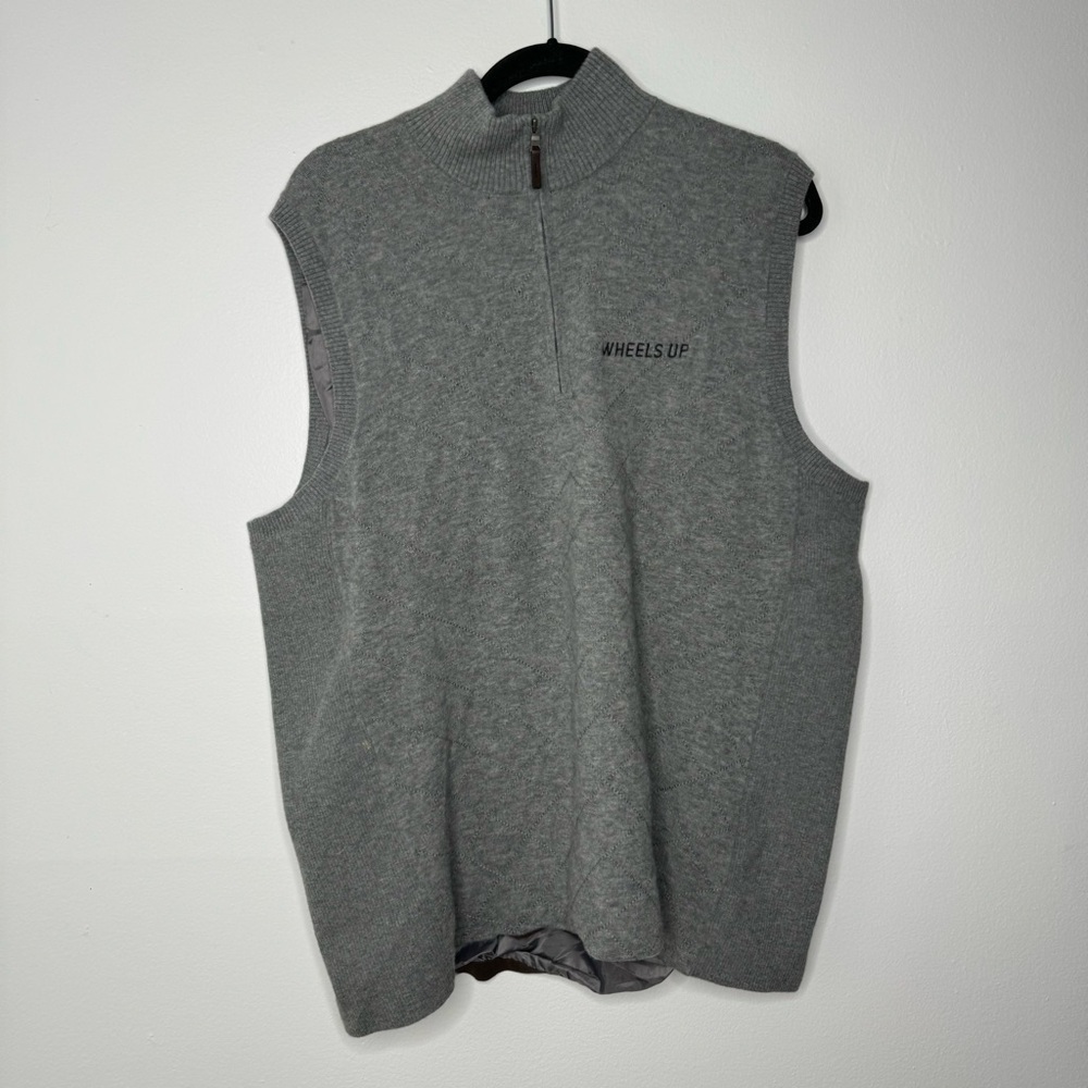 Fairway & Greene wheels up grey wool cashmere quarter zip vest XL
